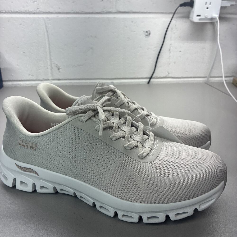 SKECHERS Hands Free Swift Fit Sneakers Women's Size 8 Tan 1961240